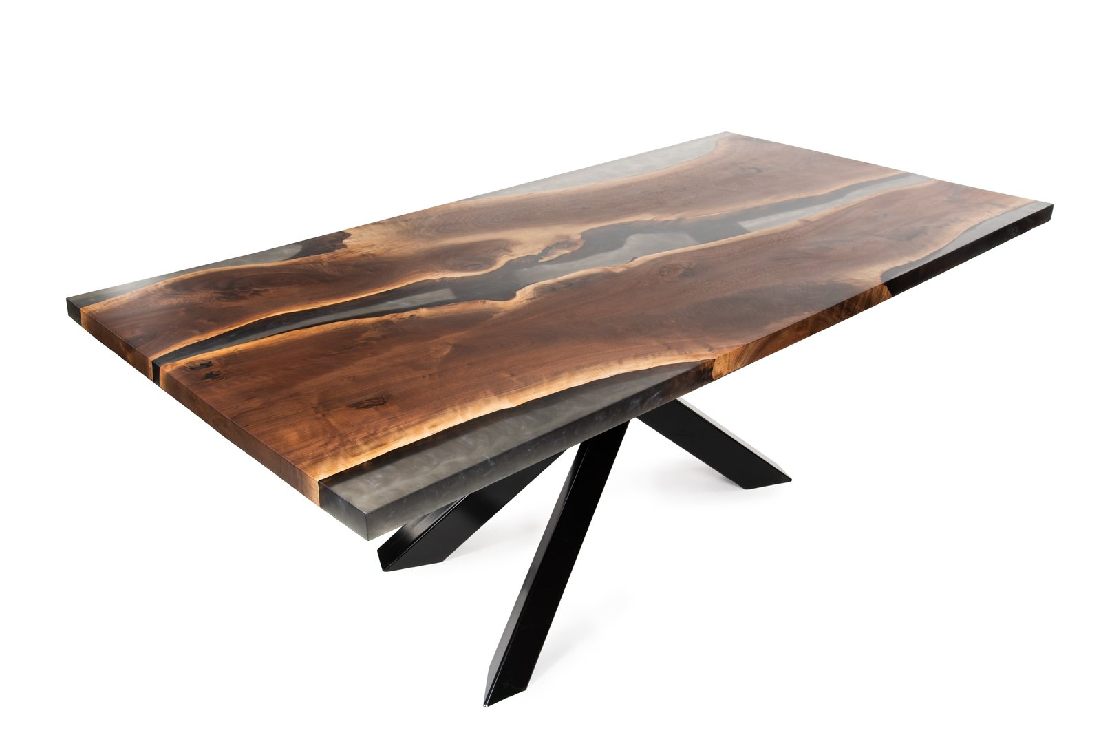 Table live edge en noyer avec base araignée sur fond blanc